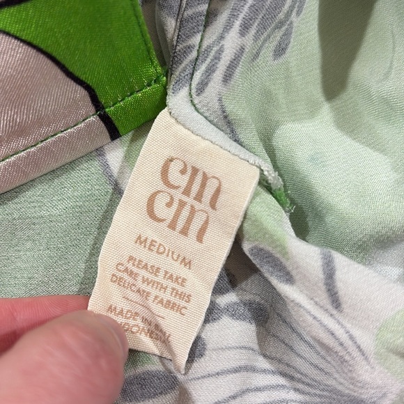 CIN CIN  Troppo Bowling Button Down Paisley Floral Shirt Fern - Picture 10 of 11